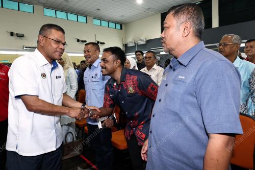 DATUK SERI SAIFUDDIN NASUTION ISMAIL