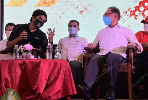 DATUK SERI ANWAR IBRAHIM