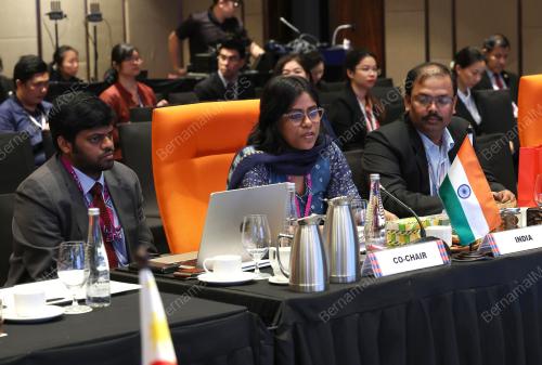 DATUK ROSLAN ABDUL RAHMAN