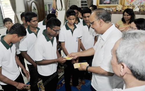 JB16_22082015_ANAK_YATIM