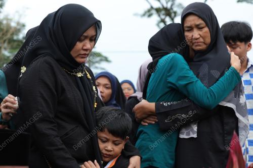 JENAZAH BELLA DIKEBUMIKAN