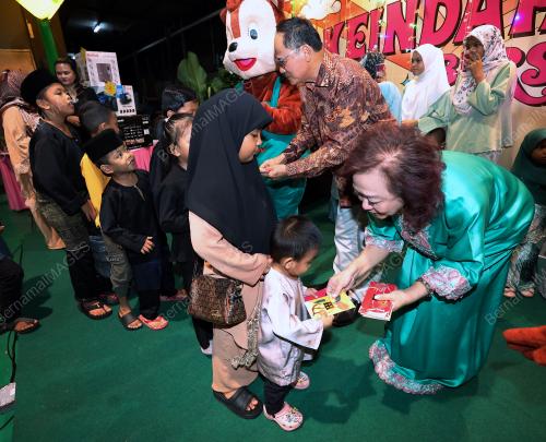 DATUK LAWRENCE LIEW DAN DATIN NANCY LIEW