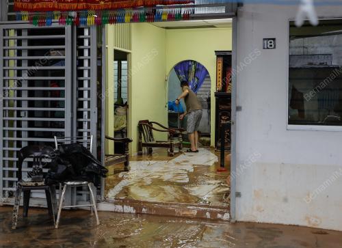 BANJIR SEKITAR KAMPUNG BEKOK