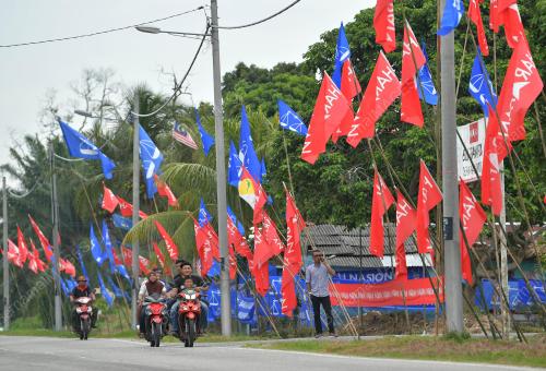 JB17_05112019_PERANG_BENDERA