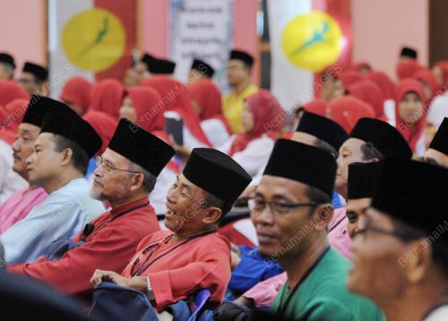 JB17_08082015_UMNO_PARIT_SULONG