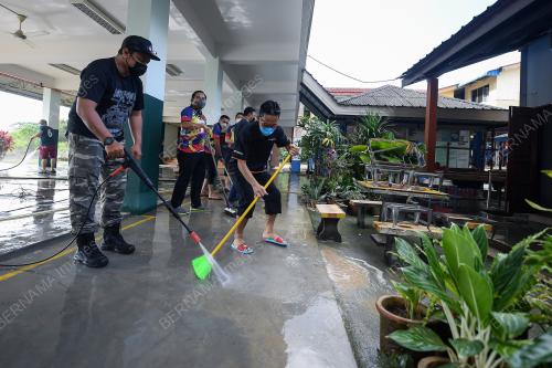 SEKOLAH_PASCA