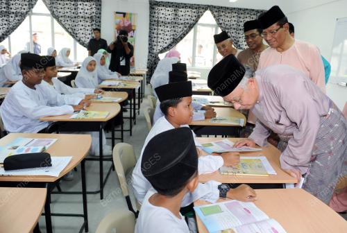 JB17_09032012_PM_PELAJAR