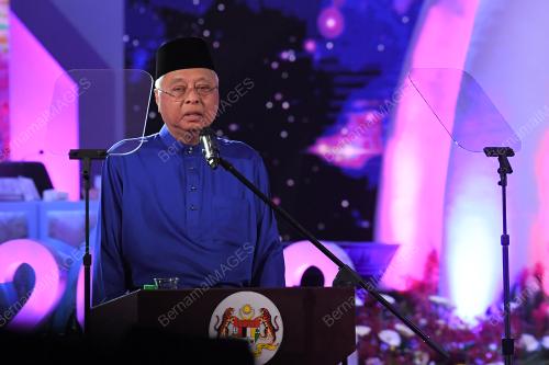 DATUK SERI ISMAIL SABRI YAAKOB