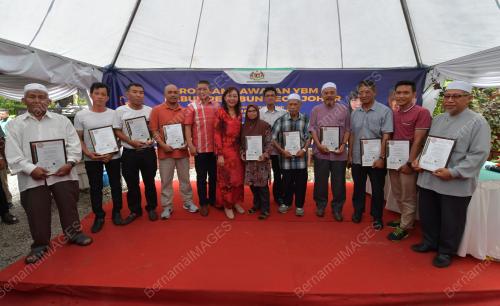 JB17_12112019_TERESA_PEKEBUN_KECIL