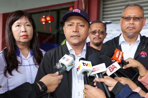 AZNAN TAMIN