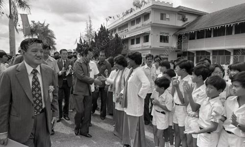 DR. MAHATHIR MOHAMAD