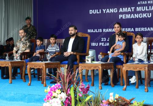 TUNKU MAHKOTA ISMAIL