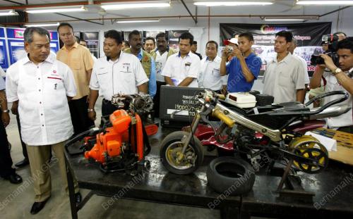 MUHYIDDIN YASSIN