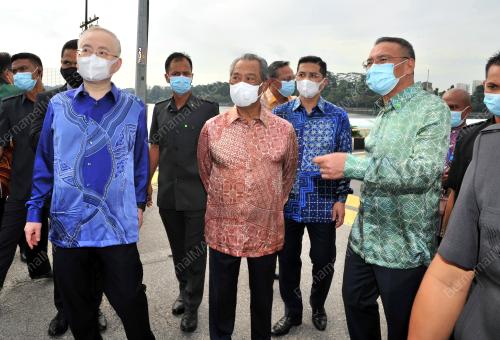 TAN SRI MUHYIDDIN YASSIN