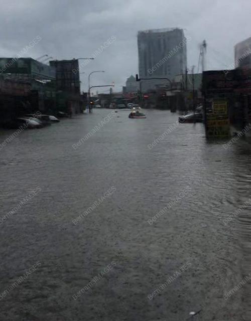 JB18_10102018_BANJIR_KILAT