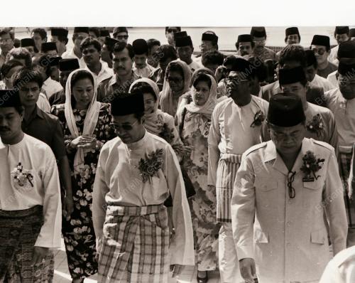 JULAI 1990 D