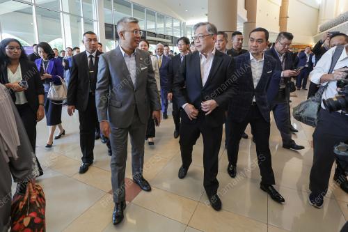 TENGKU DATUK SERI ZAFRUL ABDUL AZIZ