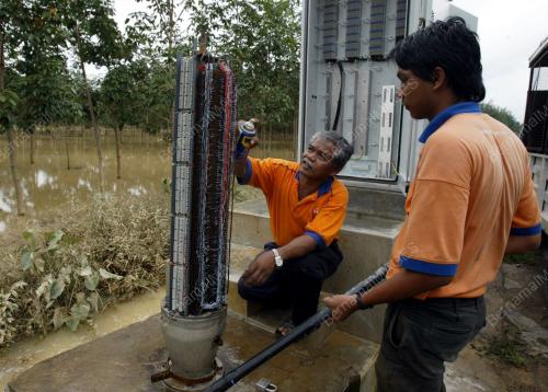 JB19_03022011_BANJIR