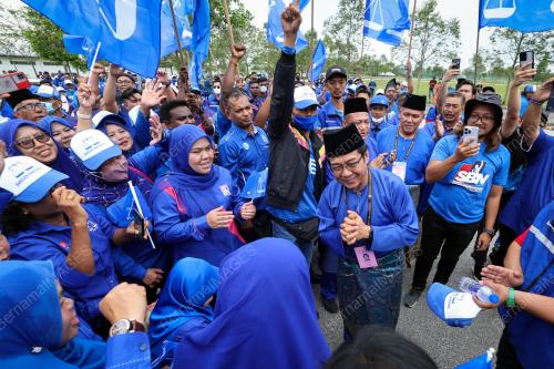 DATUK SERI RAZALI IBRAHIM