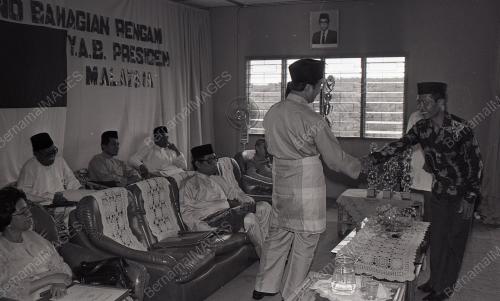 JB19_09012015_PM_MESYUARAT_UMNO