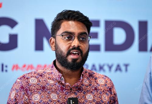 P PRABAKARAN