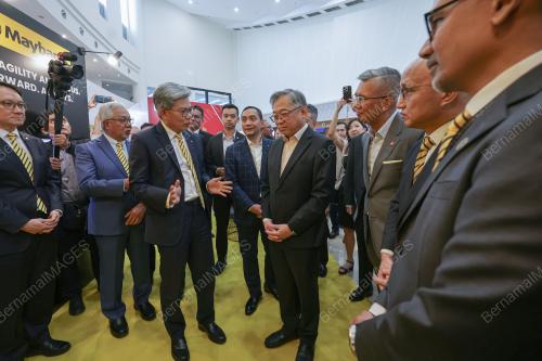 TENGKU DATUK SERI ZAFRUL ABDUL AZIZ
