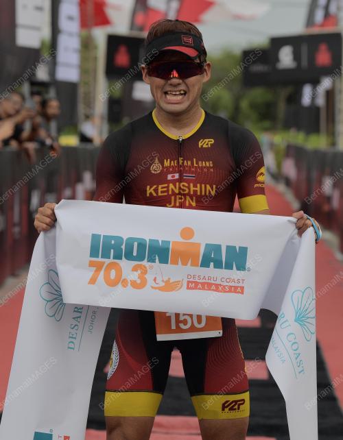 IRONMAN 70.3 DESARU COAST