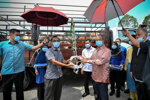 TAN SRI MUHYIDDIN YASSIN