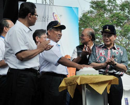 JB20_03032012_KOMUNITI