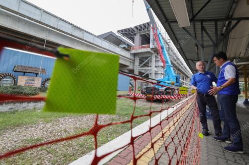 DATUK SERI DR WEE KA SIONG 