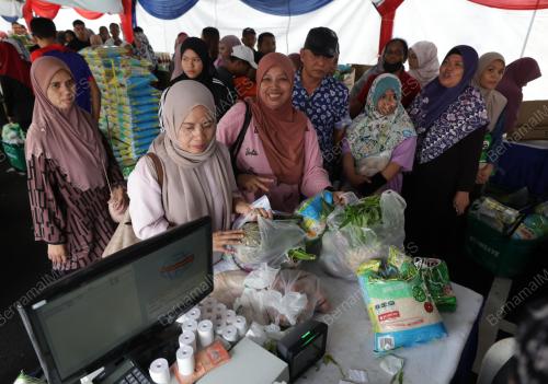 DATUK ARMIZAN MOH ALI