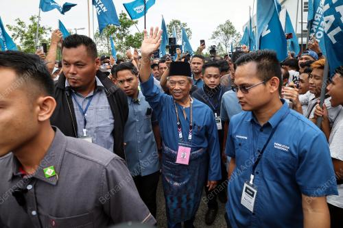 TAN SRI MUHYIDDIN YASSIN
