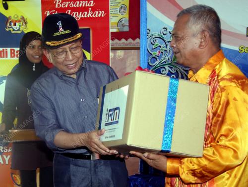 JB21_22012011_RAIS_YATIM