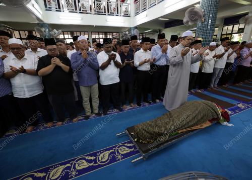 ALLAHYARHAM DATUK SERI SALAHUDDIN AYUB