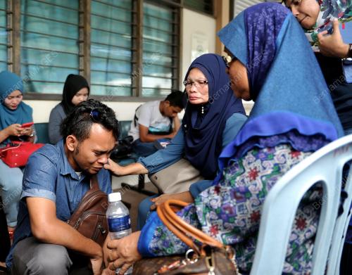 JB21_24122016_KELUARGA_MANGSA