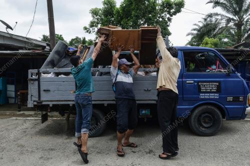 TINJAUAN MANGSA BANJIR