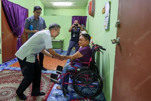 DATUK FAHMI FADZIL