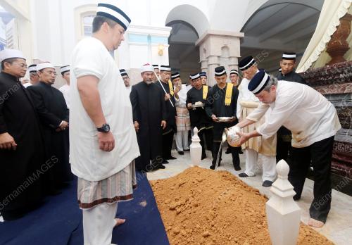JB22_06122015_SULTAN_JOHOR