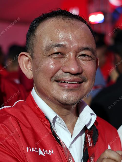 DR MASZLEE MALIK