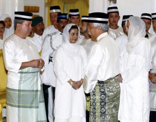 SULTAN ISKANDAR SULTAN ISMAIL