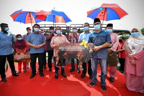TAN SRI MUHYIDDIN YASSIN