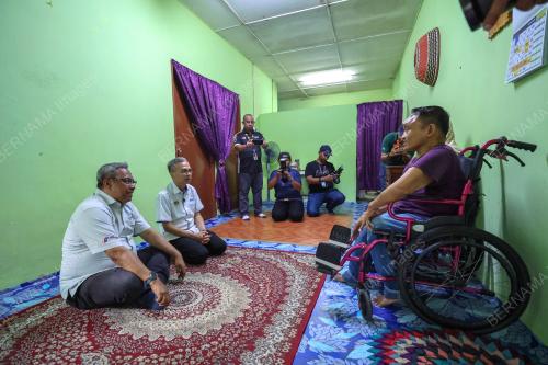 DATUK FAHMI FADZIL