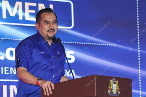 DATUK DR ASYRAF WAJDI DUSUKI