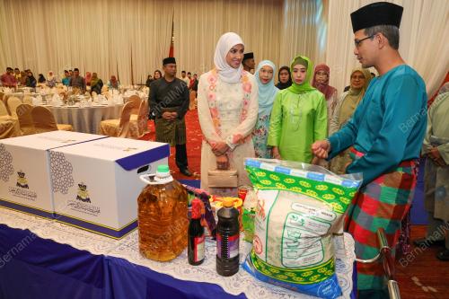 CHE PUAN MAHKOTA KHALEEDA JOHOR 