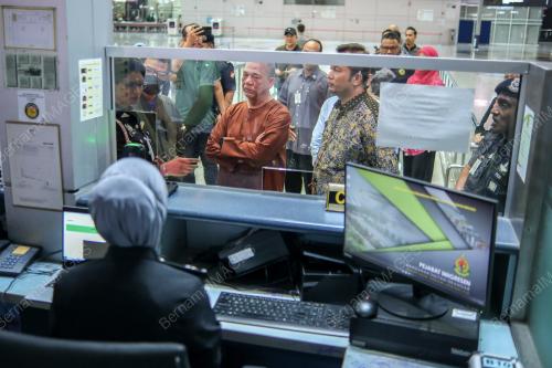 DATUK SERI FADILLAH YUSOF