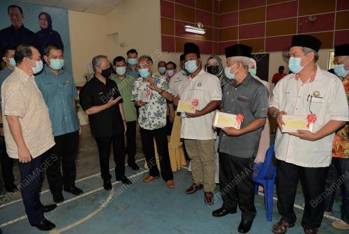 TAN SRI MUHYIDDIN YASSIN