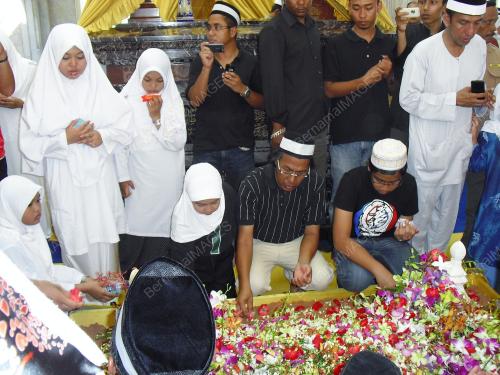 SULTAN ISKANDAR SULTAN ISMAIL