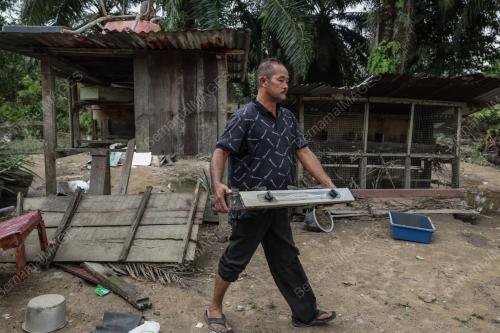TINJAUAN MANGSA BANJIR