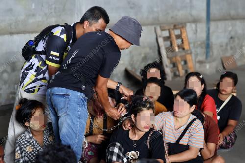 SERBUAN IMIGRESEN DAN SPRM