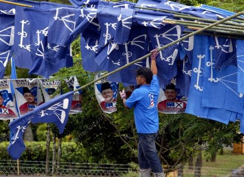 JB25_27012011_BENDERA_BN